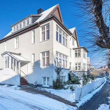 Haus Uebersee Tonga * Lubeck
